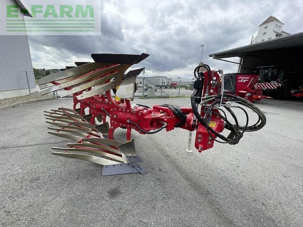 Pöttinger servo 3000 plus nova 4-scharig - Charrue: photos 5 Pöttinger servo 3000 plus nova 4-scharig - Charrue: photos 5