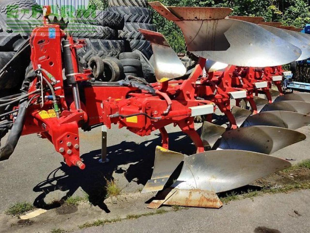 Pöttinger servo 45 m plus nova fünfschar - Charrue: photos 4 Pöttinger servo 45 m plus nova fünfschar - Charrue: photos 4