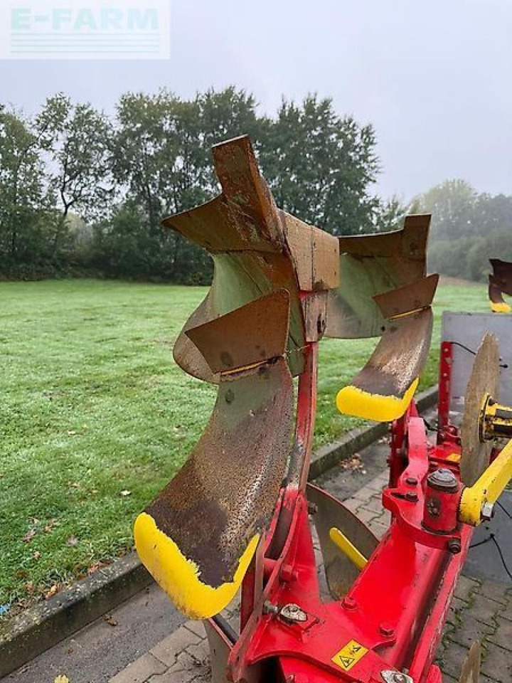 Pöttinger servo 45s plus - Charrue: photos 5 Pöttinger servo 45s plus - Charrue: photos 5