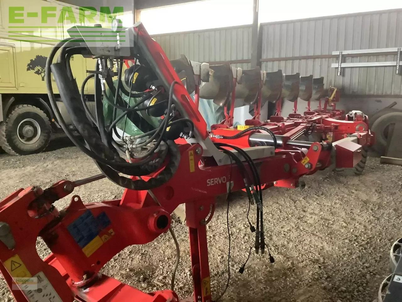 Pöttinger servo 6.50 plus nova - Charrue: photos 2 Pöttinger servo 6.50 plus nova - Charrue: photos 2