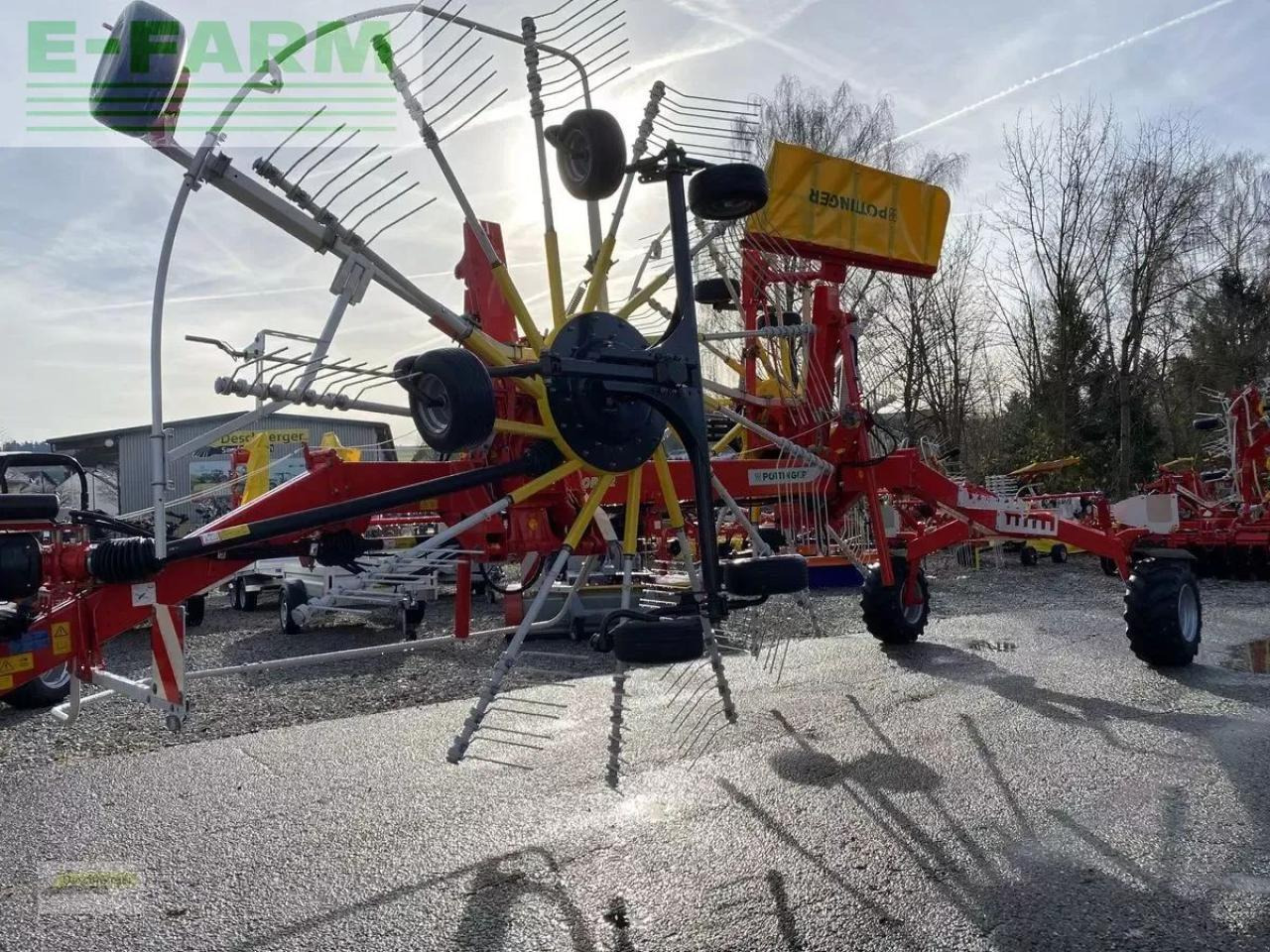 Pöttinger top 812 - Faneuse: photos 2 Pöttinger top 812 - Faneuse: photos 2