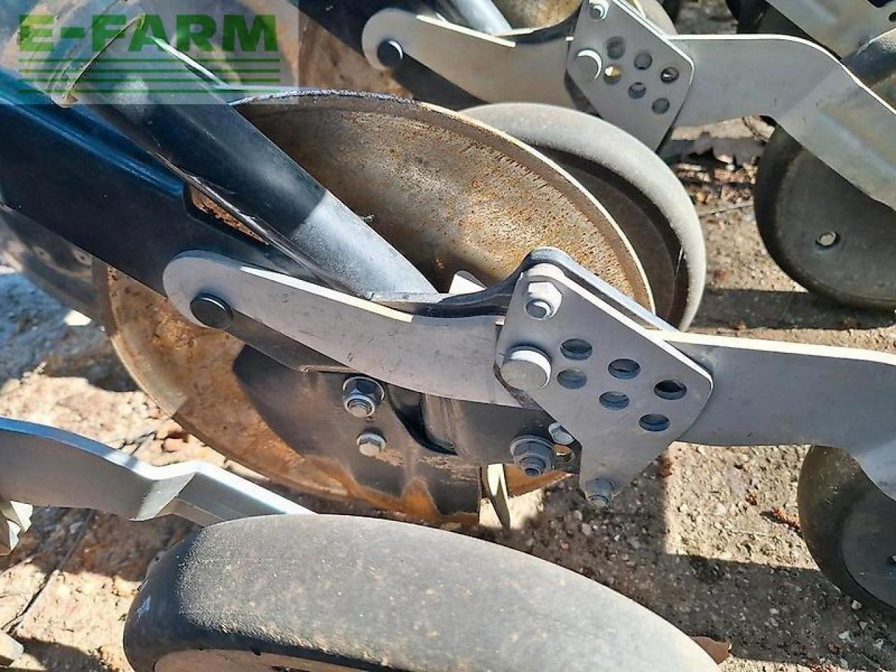 Semoir Pöttinger vitasem 302 drillmaschine sämaschine scheibenschare: photos 6 Semoir Pöttinger vitasem 302 drillmaschine sämaschine scheibenschare: photos 6