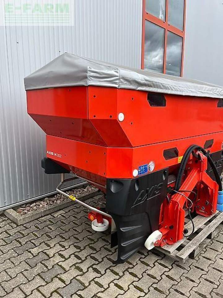 Rauch axis h30.2 - Distributeur d'engrais: photos 3 Rauch axis h30.2 - Distributeur d'engrais: photos 3