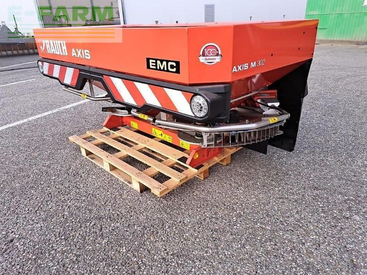 Rauch düngerstreuer axis 30.2 emc+w - Distributeur d'engrais: photos 4 Rauch düngerstreuer axis 30.2 emc+w - Distributeur d'engrais: photos 4