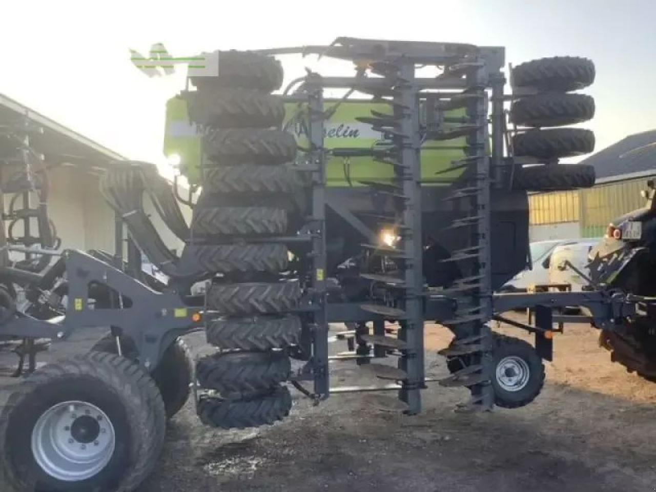 Spearhead maxidrillw6000 - Semoir monograine: photos 2 Spearhead maxidrillw6000 - Semoir monograine: photos 2