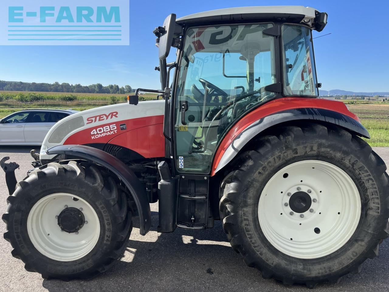 Steyr 4085 kompakt et profi - Tracteur agricole: photos 3 Steyr 4085 kompakt et profi - Tracteur agricole: photos 3