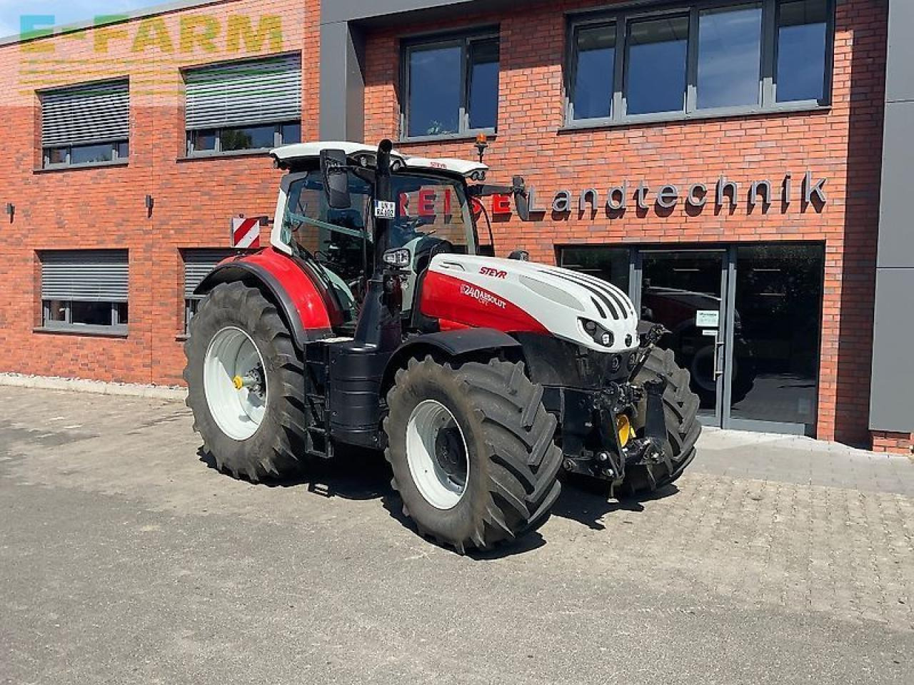 Steyr absolut 6240 cvt CVT - Tracteur agricole: photos 1 Steyr absolut 6240 cvt CVT - Tracteur agricole: photos 1