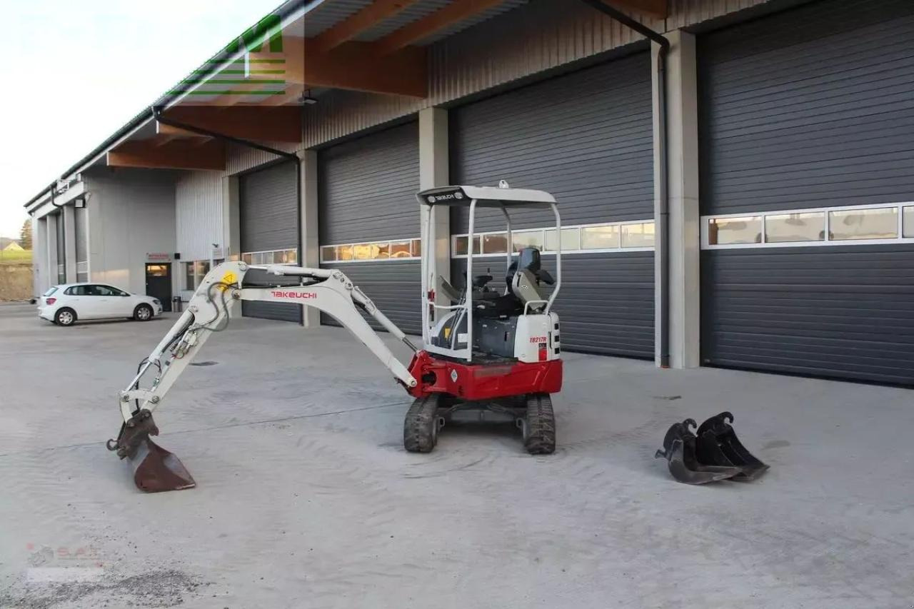 Takeuchi takeuchi tb 217 r minibagger - bagger - Mini pelle: photos 2 Takeuchi takeuchi tb 217 r minibagger - bagger - Mini pelle: photos 2
