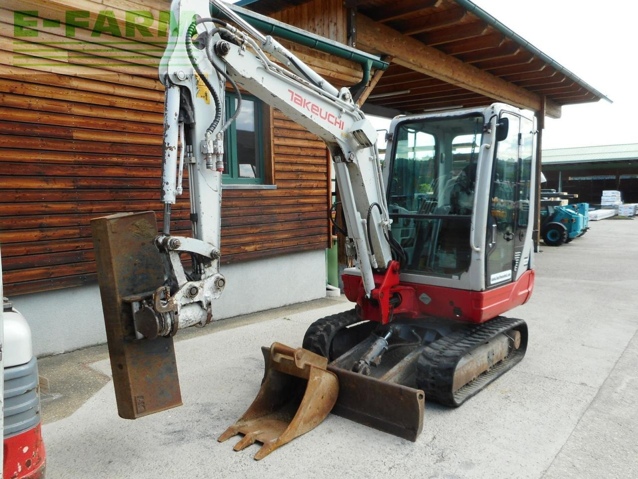 Takeuchi tb 228 ( 2.810kg ) powertilt - Mini pelle: photos 2 Takeuchi tb 228 ( 2.810kg ) powertilt - Mini pelle: photos 2