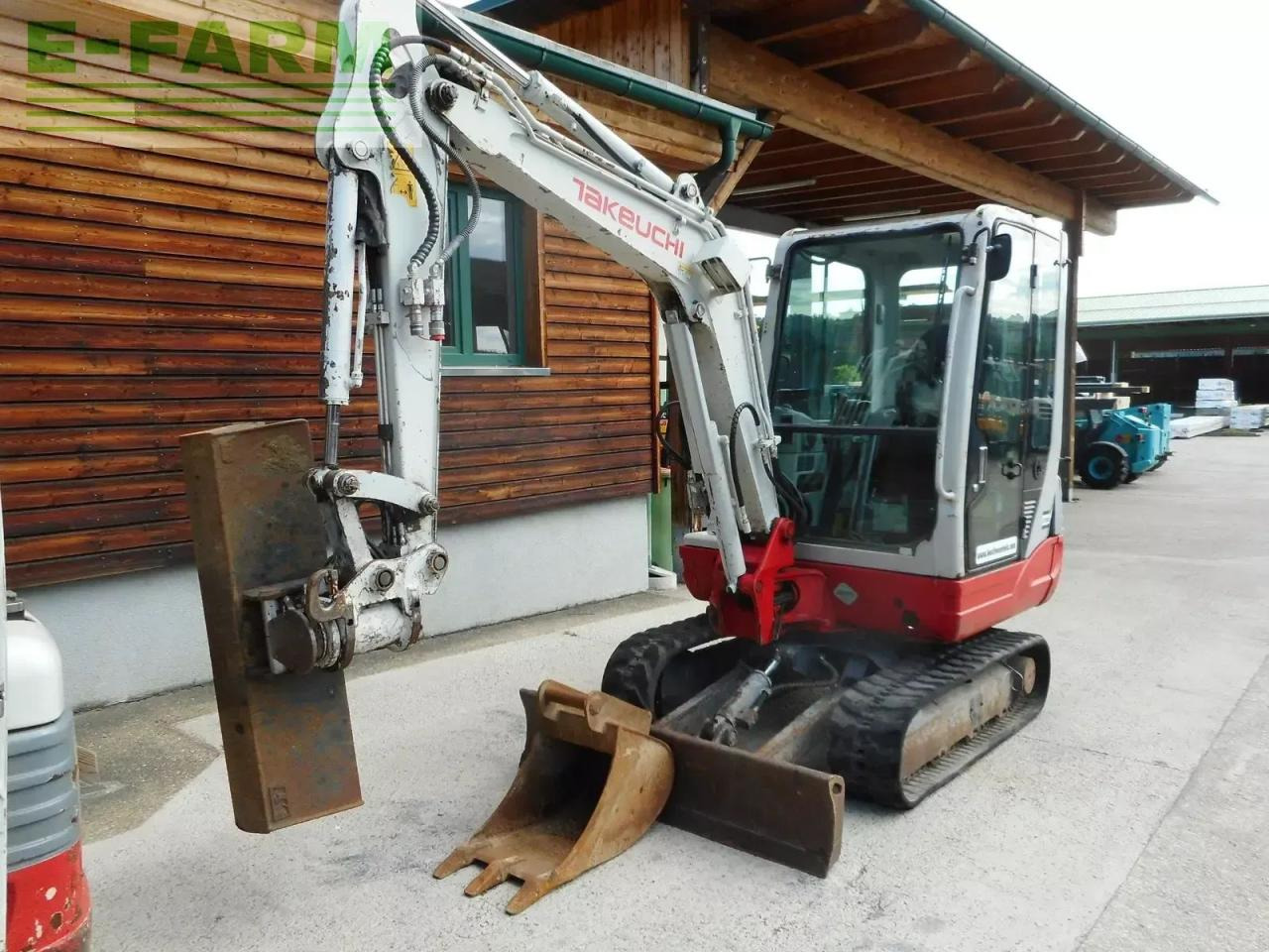 Takeuchi tb 228 ( 2.810kg ) powertilt - Mini pelle: photos 2 Takeuchi tb 228 ( 2.810kg ) powertilt - Mini pelle: photos 2