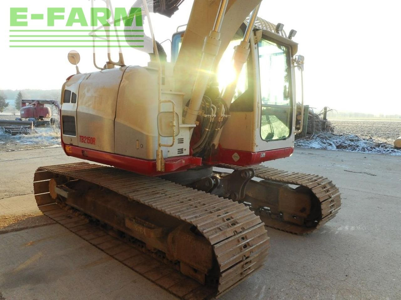 Takeuchi tb2150r ( 15.420kg ) - Pelle sur chenille: photos 5 Takeuchi tb2150r ( 15.420kg ) - Pelle sur chenille: photos 5