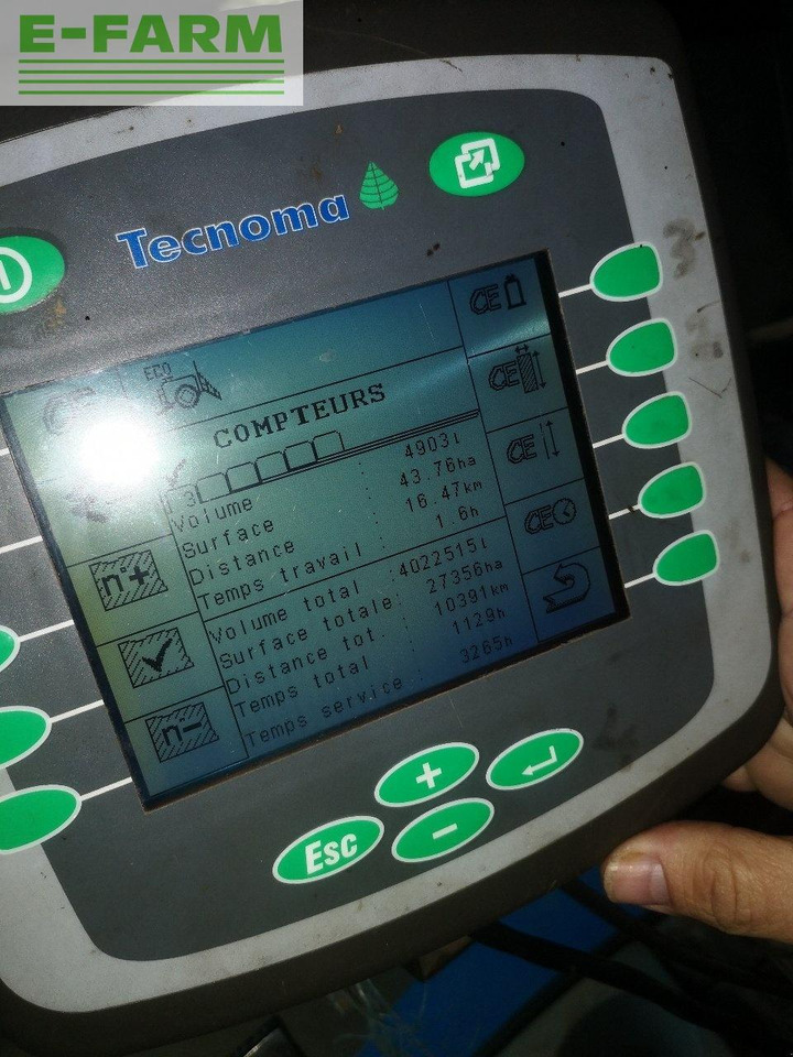 Tecnoma tecnis 3100 - Pulvérisateur traîné: photos 4 Tecnoma tecnis 3100 - Pulvérisateur traîné: photos 4