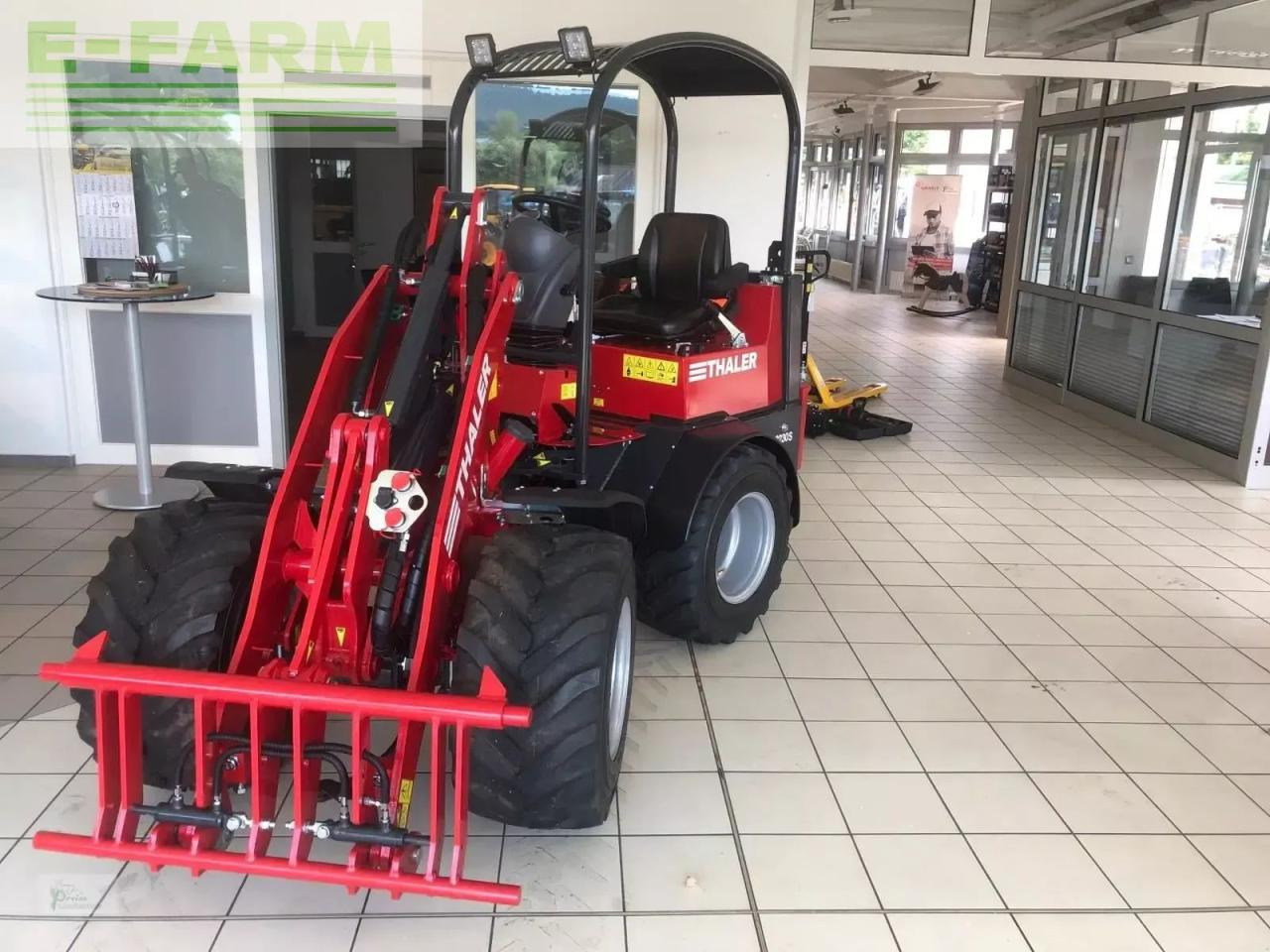 Thaler 2230 s - Chargeuse sur pneus: photos 1 Thaler 2230 s - Chargeuse sur pneus: photos 1