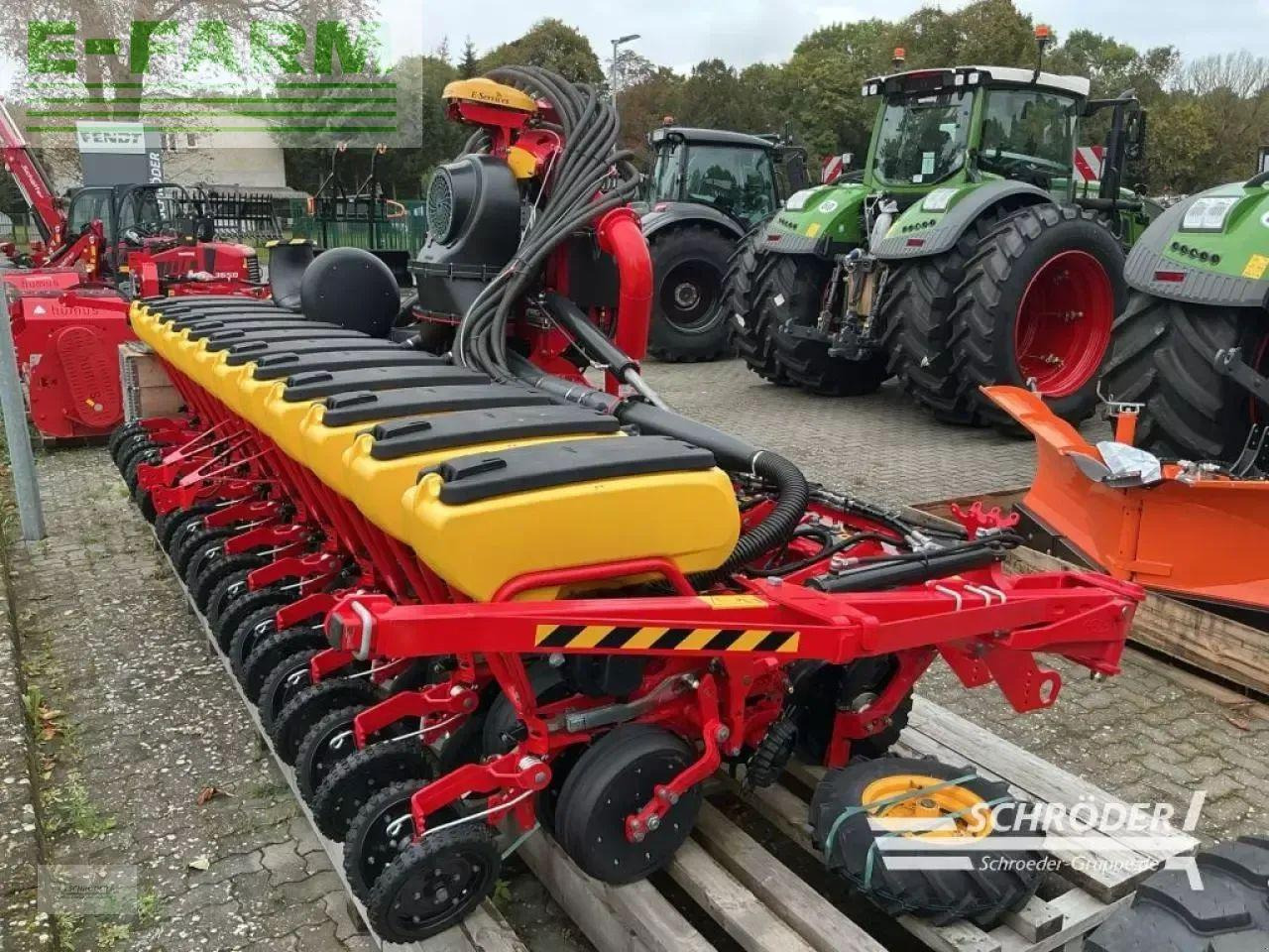 Väderstad neumaschine | tempo v tpv 12 + fh 2200 - Semoir monograine: photos 4 Väderstad neumaschine | tempo v tpv 12 + fh 2200 - Semoir monograine: photos 4