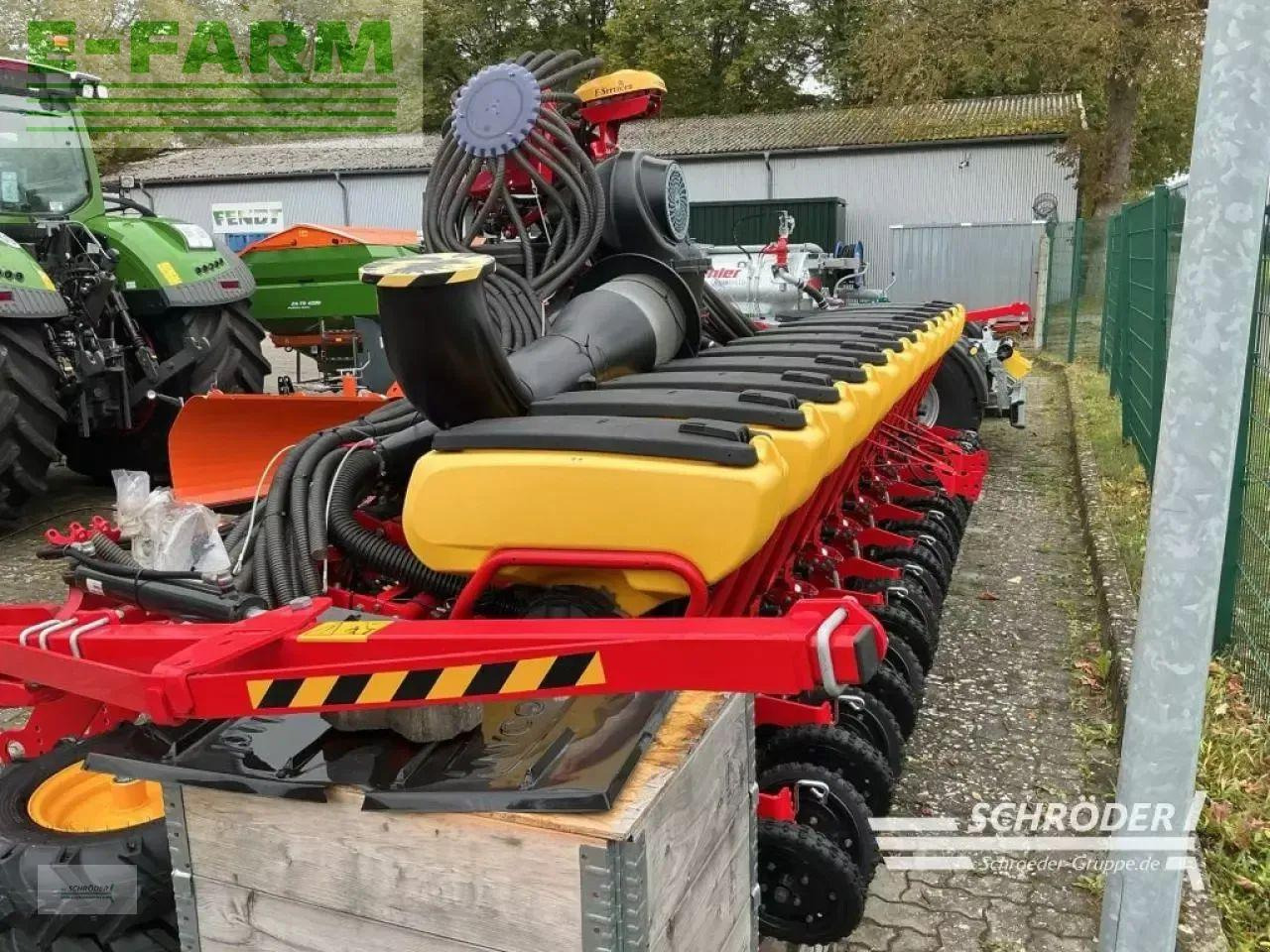 Väderstad neumaschine | tempo v tpv 12 + fh 2200 - Semoir monograine: photos 3 Väderstad neumaschine | tempo v tpv 12 + fh 2200 - Semoir monograine: photos 3