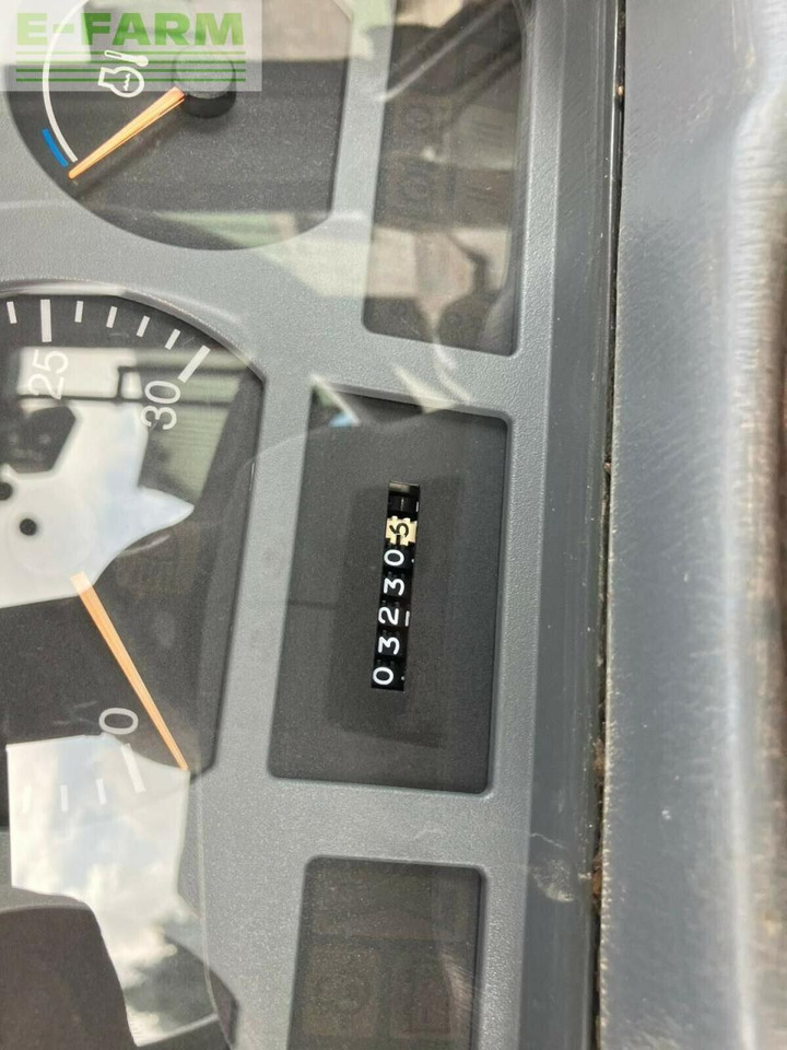 Tracteur agricole Valtra a85: photos 8 Tracteur agricole Valtra a85: photos 8