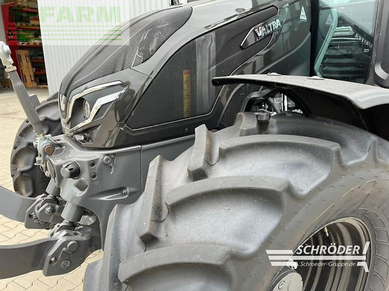 Valtra g 135 a - Tracteur agricole: photos 2 Valtra g 135 a - Tracteur agricole: photos 2