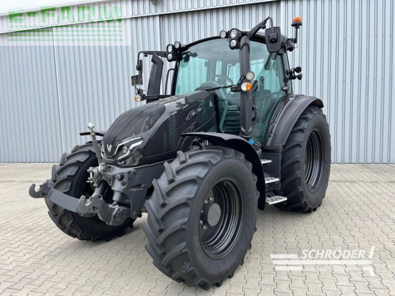 Valtra g 135 a - Tracteur agricole: photos 1 Valtra g 135 a - Tracteur agricole: photos 1
