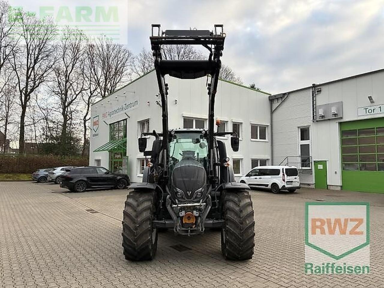 Valtra n134 a - Tracteur agricole: photos 1 Valtra n134 a - Tracteur agricole: photos 1