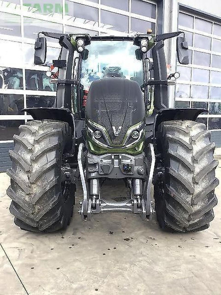 Valtra q305 - Tracteur agricole: photos 4 Valtra q305 - Tracteur agricole: photos 4