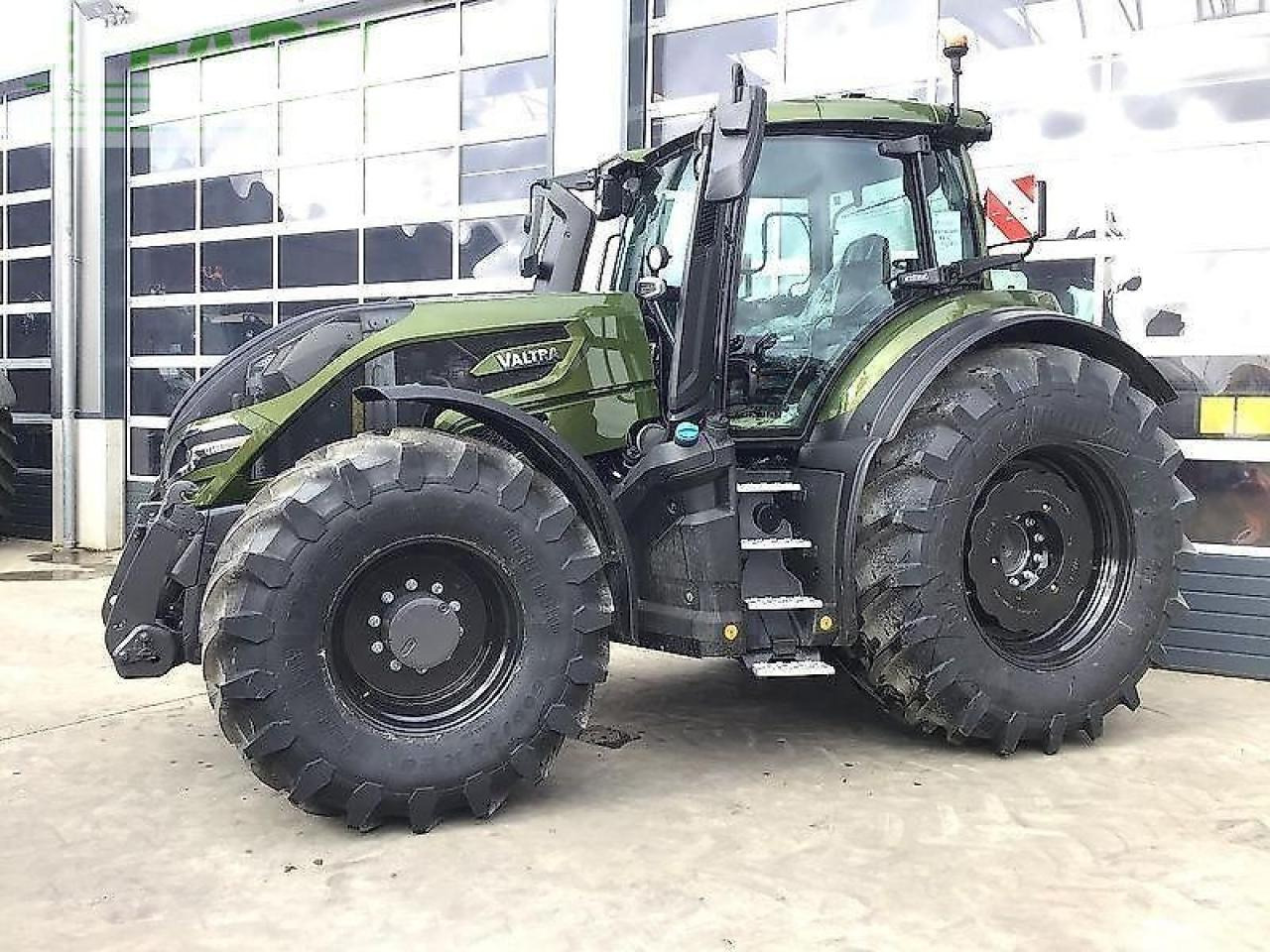 Valtra q305 - Tracteur agricole: photos 3 Valtra q305 - Tracteur agricole: photos 3