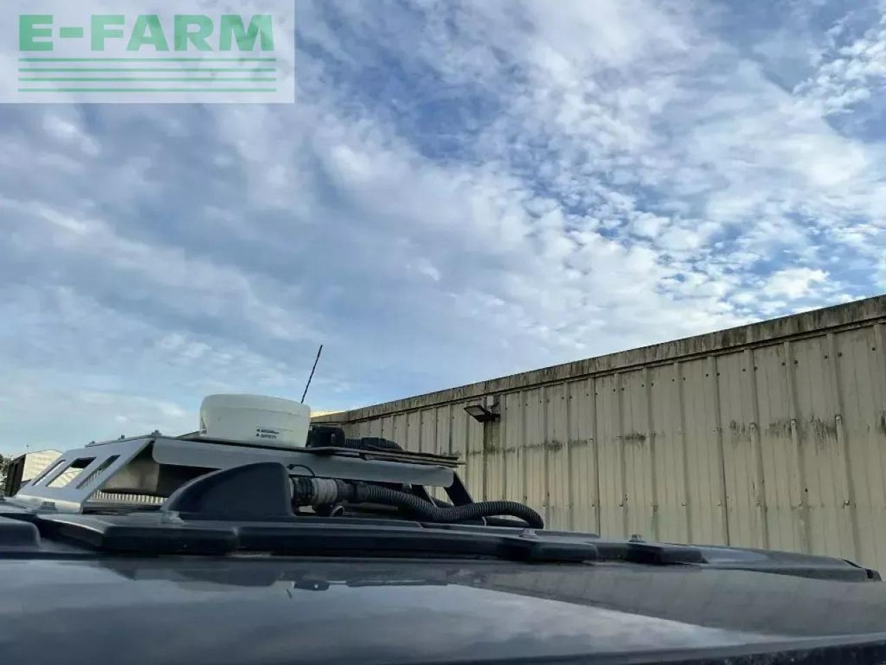 Valtra s324 - Tracteur agricole: photos 4 Valtra s324 - Tracteur agricole: photos 4