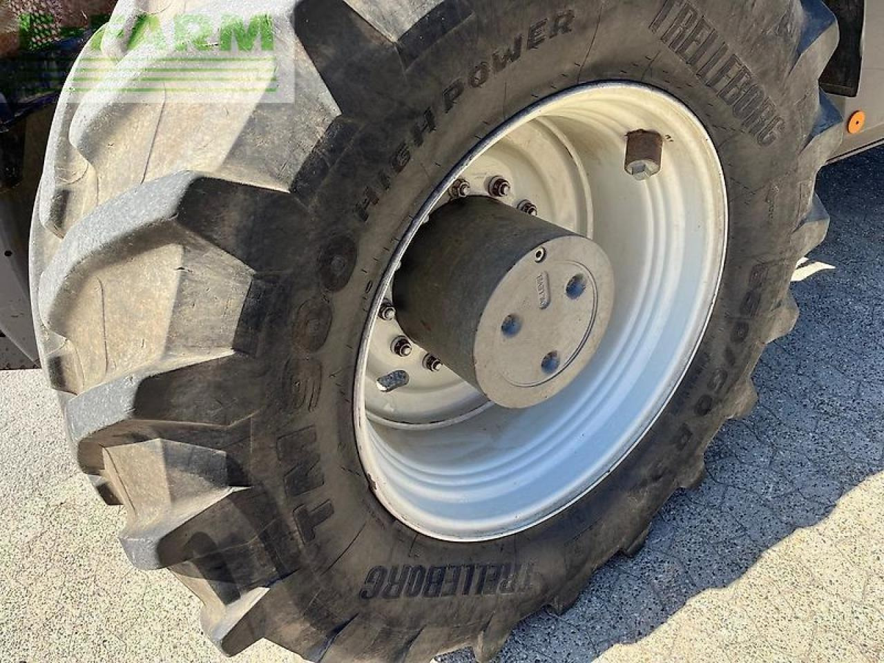 Valtra s394 - Tracteur agricole: photos 4 Valtra s394 - Tracteur agricole: photos 4