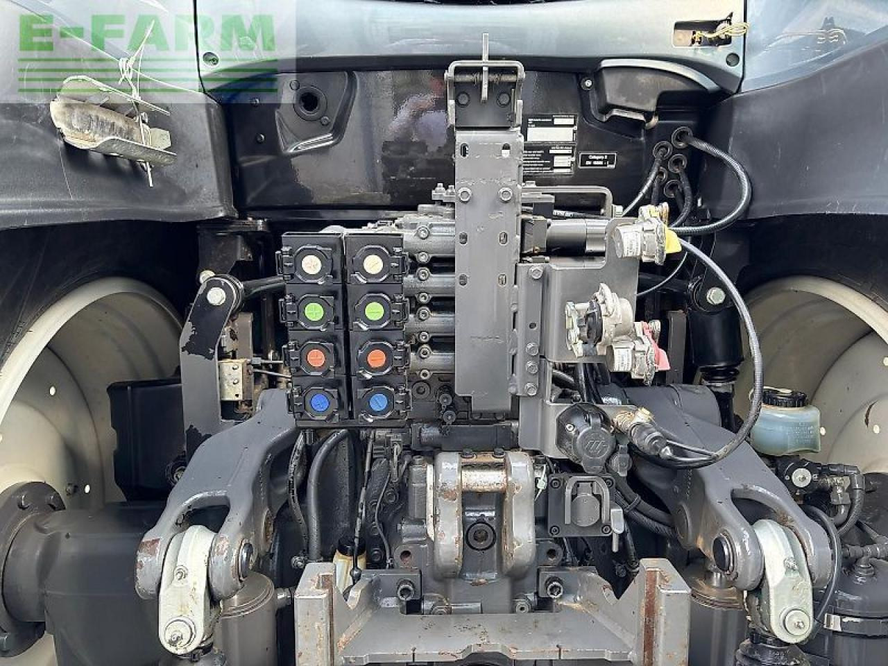 Tracteur agricole Valtra t 174e active Active: photos 6 Tracteur agricole Valtra t 174e active Active: photos 6