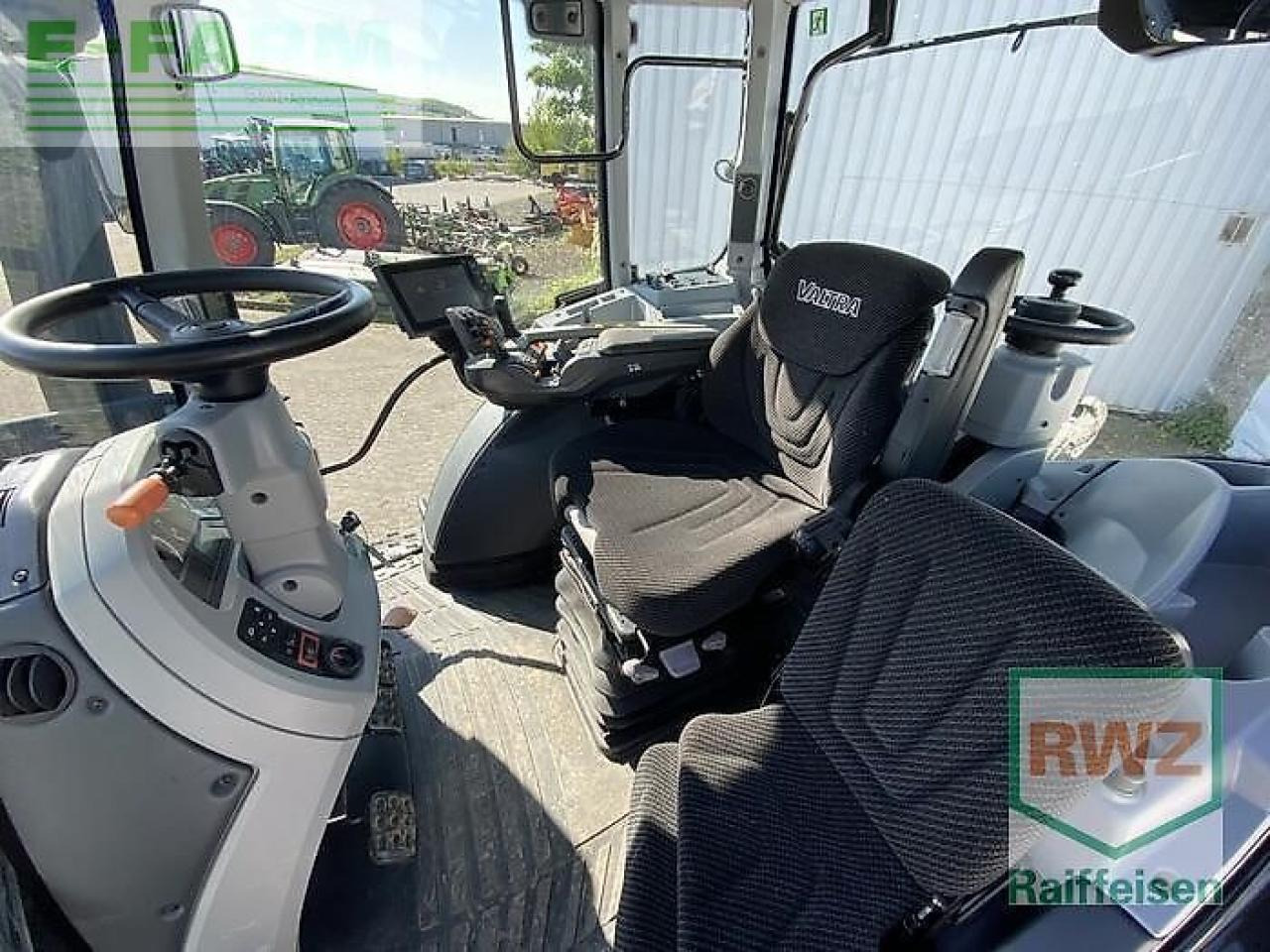 Tracteur agricole Valtra t174e direct Direct: photos 8