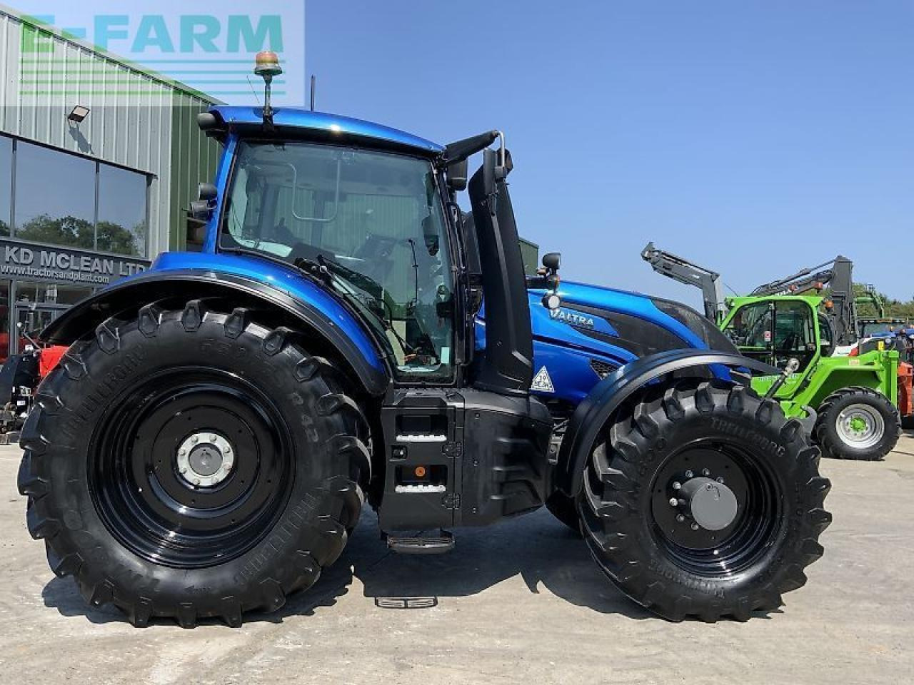 Valtra t215 direct tractor (st23688) Direct - Tracteur agricole: photos 1 Valtra t215 direct tractor (st23688) Direct - Tracteur agricole: photos 1
