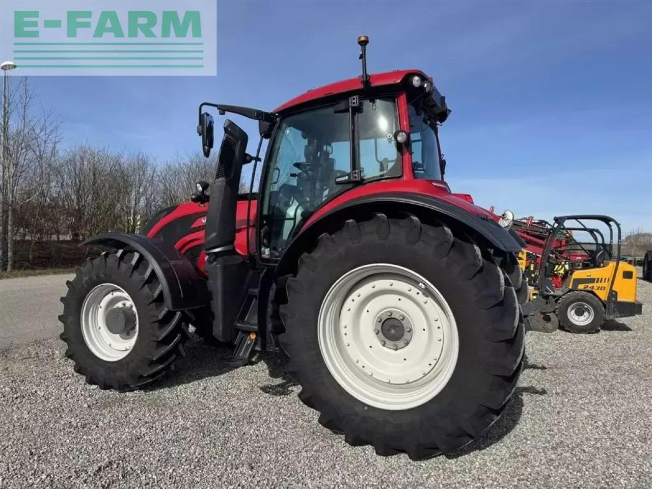 Valtra t255 activ med twin-trac vendbar købine Active - Tracteur agricole: photos 3 Valtra t255 activ med twin-trac vendbar købine Active - Tracteur agricole: photos 3