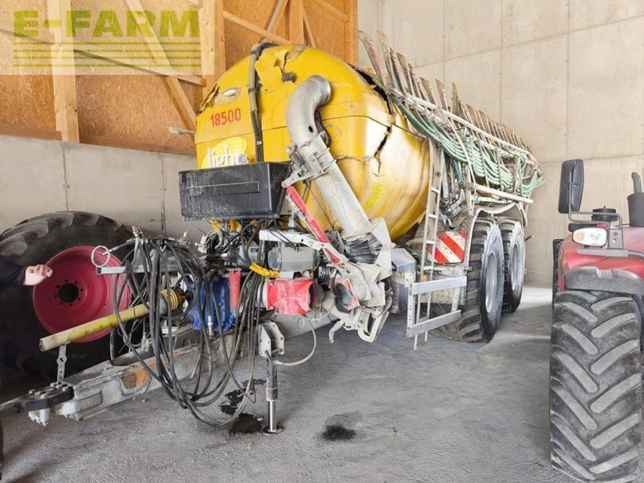 Light 18.500 polyesterfass mit unfallschaden - Tonne à lisier: photos 3 Light 18.500 polyesterfass mit unfallschaden - Tonne à lisier: photos 3