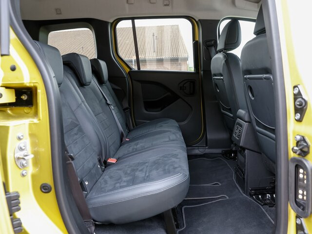 MERCEDES-BENZ T 180 Progressive,AHK,LED,Navi,Kamera,Tempomat... - Autre matériel: photos 2 MERCEDES-BENZ T 180 Progressive,AHK,LED,Navi,Kamera,Tempomat... - Autre matériel: photos 2