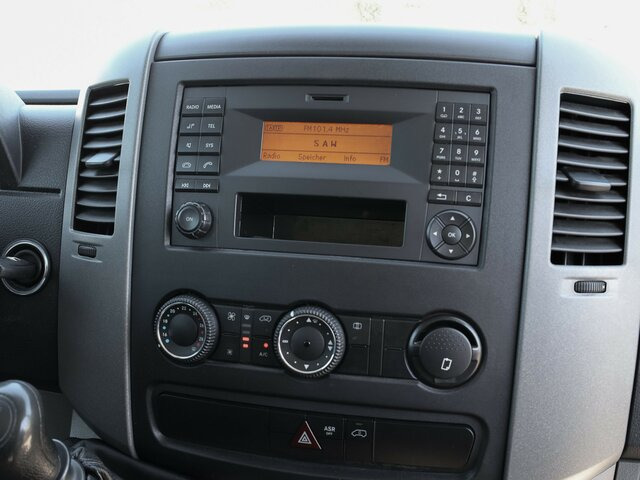 MERCEDES-BENZ Sprinter 316CDI DOKA,Allrad,AHK,TCO,Standhzg. - Utilitaire plateau baché, Utilitaire double cabine: photos 5 MERCEDES-BENZ Sprinter 316CDI DOKA,Allrad,AHK,TCO,Standhzg. - Utilitaire plateau baché, Utilitaire double cabine: photos 5