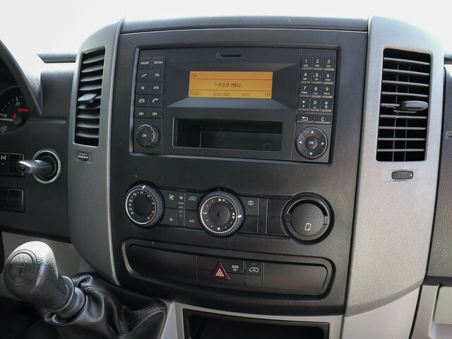 MERCEDES-BENZ Sprinter 316CDI Pritsche,Allrad,Klima... - Fourgon plateau: photos 3 MERCEDES-BENZ Sprinter 316CDI Pritsche,Allrad,Klima... - Fourgon plateau: photos 3