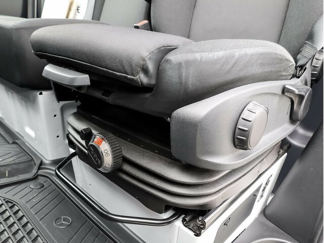 Fourgon utilitaire MERCEDES-BENZ Sprinter 317 CDI Kasten,L2H2,MBUX,Kamera: photos 7
