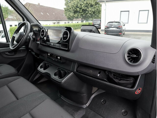 MERCEDES-BENZ Sprinter 317 Maxi,9GTronic,MBUX,Kamera - Fourgon utilitaire: photos 4 MERCEDES-BENZ Sprinter 317 Maxi,9GTronic,MBUX,Kamera - Fourgon utilitaire: photos 4