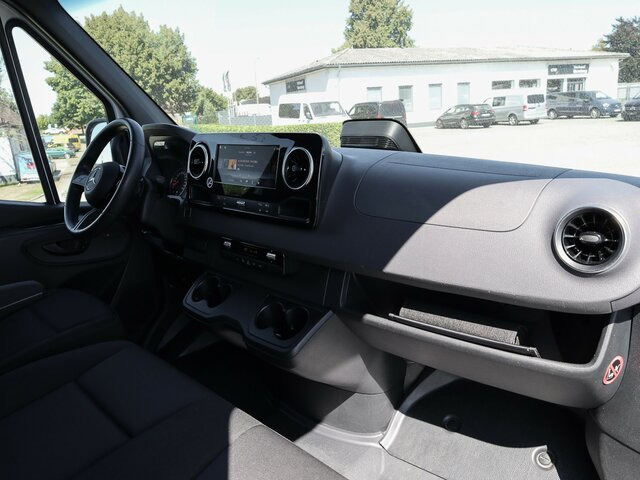 MERCEDES-BENZ Sprinter 317 Maxi,9GTronic,MBUX,Kamera - Fourgon utilitaire: photos 4 MERCEDES-BENZ Sprinter 317 Maxi,9GTronic,MBUX,Kamera - Fourgon utilitaire: photos 4