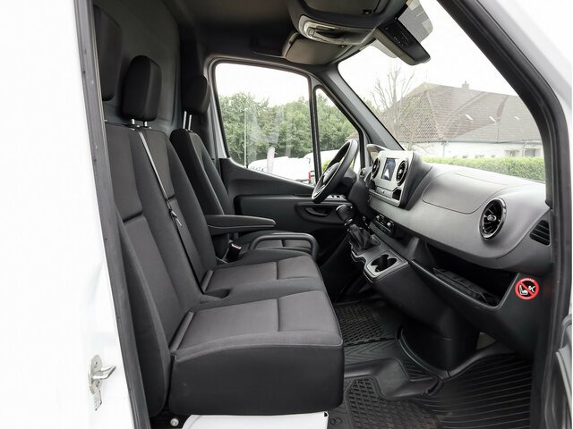 MERCEDES-BENZ Sprinter317CDI Maxi Koffer,LBW,Klima,Kamera - Fourgon grand volume: photos 2 MERCEDES-BENZ Sprinter317CDI Maxi Koffer,LBW,Klima,Kamera - Fourgon grand volume: photos 2