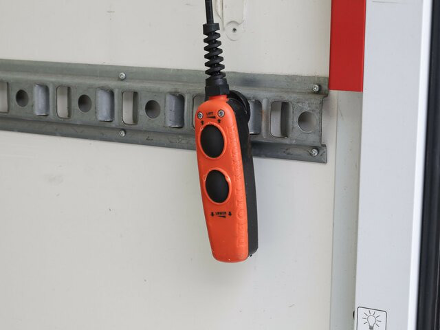 MERCEDES-BENZ Sprinter317CDI Maxi Koffer,LBW,Klima,Kamera... - Fourgon grand volume: photos 2 MERCEDES-BENZ Sprinter317CDI Maxi Koffer,LBW,Klima,Kamera... - Fourgon grand volume: photos 2