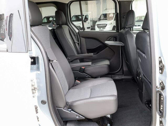 MERCEDES-BENZ T 180 Progressive,AMF Rollstuhlrampe,LED,Navi... - Transport de personnes: photos 3 MERCEDES-BENZ T 180 Progressive,AMF Rollstuhlrampe,LED,Navi... - Transport de personnes: photos 3