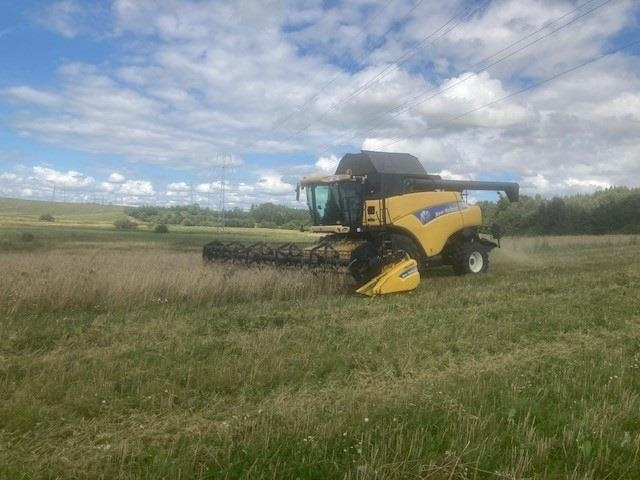 New Holland CR 980 1050er hjul og 30Fod 4 hjulstræk - Moissonneuse-batteuse: photos 1 New Holland CR 980 1050er hjul og 30Fod 4 hjulstræk - Moissonneuse-batteuse: photos 1