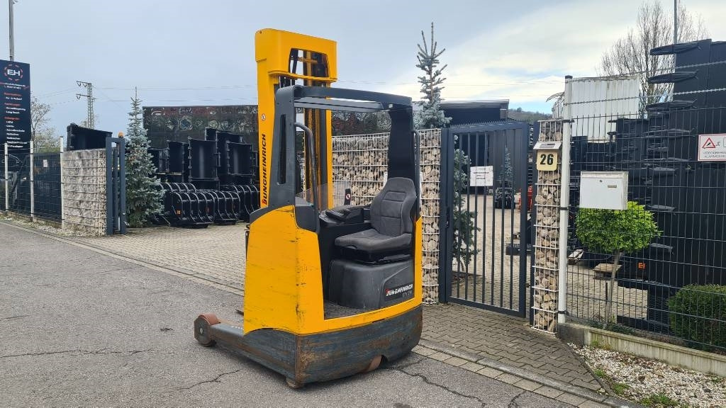 Jungheinrich ETV 216, Triplex, 6,9 m Hubhöhe, Hubkraft 1.600 kg  - Chariot à mât rétractable: photos 4 Jungheinrich ETV 216, Triplex, 6,9 m Hubhöhe, Hubkraft 1.600 kg  - Chariot à mât rétractable: photos 4