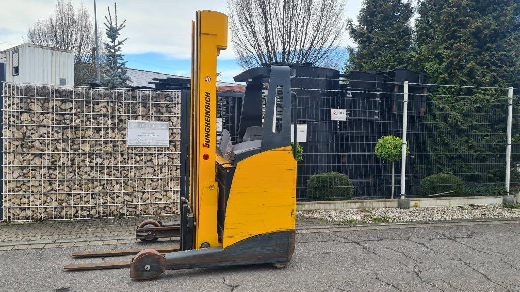 Jungheinrich ETV 216, Triplex, 6,9 m Hubhöhe, Hubkraft 1.600 kg  - Chariot à mât rétractable: photos 2 Jungheinrich ETV 216, Triplex, 6,9 m Hubhöhe, Hubkraft 1.600 kg  - Chariot à mât rétractable: photos 2