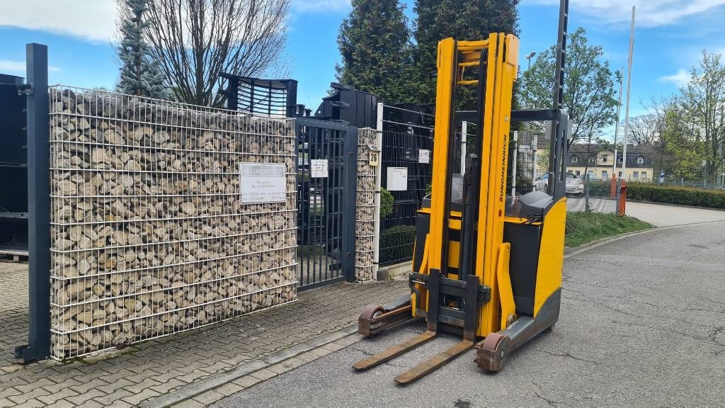 Jungheinrich ETV 216, Triplex, 6,9 m Hubhöhe, Hubkraft 1.600 kg  - Chariot à mât rétractable: photos 1 Jungheinrich ETV 216, Triplex, 6,9 m Hubhöhe, Hubkraft 1.600 kg  - Chariot à mât rétractable: photos 1