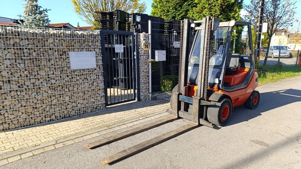 Chariot élévateur diesel Linde H 30 D, Duplex, Zusatzhydraulik, Palettengabel: photos 10