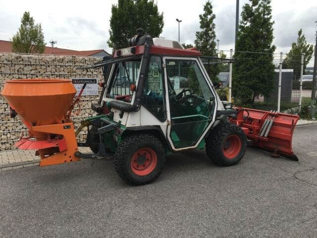 Rasant KT 9045 Kombi Trak Winterdienst Frontlad - Engin de déneigement: photos 1 Rasant KT 9045 Kombi Trak Winterdienst Frontlad - Engin de déneigement: photos 1