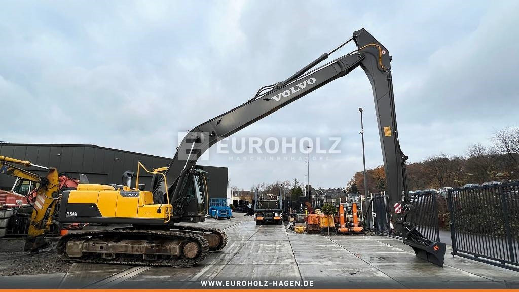 Volvo EC 220, Kettenbagger mit Long Reach, Kamera, Klima  - Pelle sur chenille: photos 1 Volvo EC 220, Kettenbagger mit Long Reach, Kamera, Klima  - Pelle sur chenille: photos 1