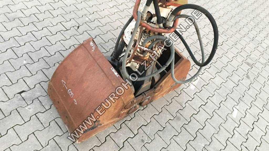 Zweischalengreifer Ø70/280 Schalen 600 mm - Benne preneuse: photos 3 Zweischalengreifer Ø70/280 Schalen 600 mm - Benne preneuse: photos 3