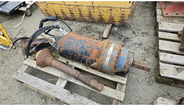 Erdbohrer passend zu 8 - 22 t Bagger - Engins de chantier: photos 2 Erdbohrer passend zu 8 - 22 t Bagger - Engins de chantier: photos 2